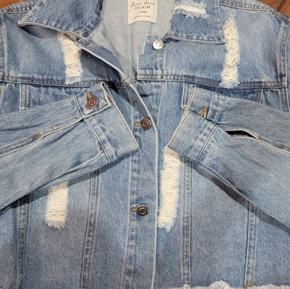 Love tree denim Jacket - Picture 2 of 9